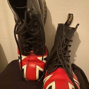 Dr. Marten Union Jack Boots